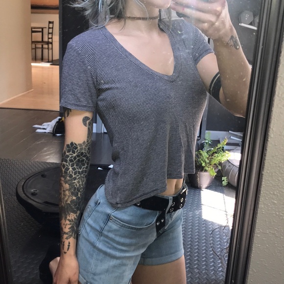 Brandy Melville Tops - Brandy Melville Tshirt